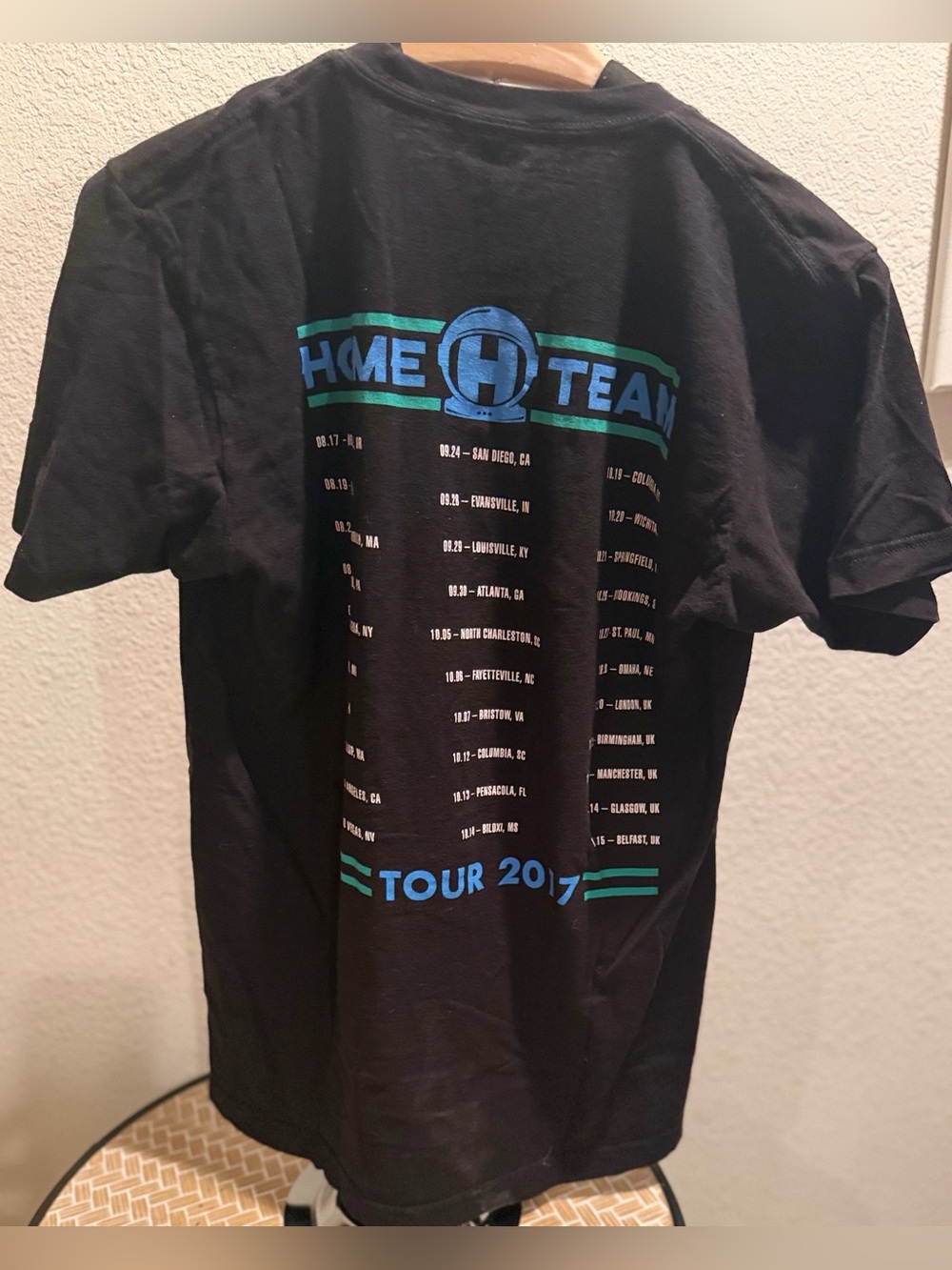Thomas Rhett “Home Team Tour 2017” official Concert T-Shirt - Size Medium - Picture 3 of 5